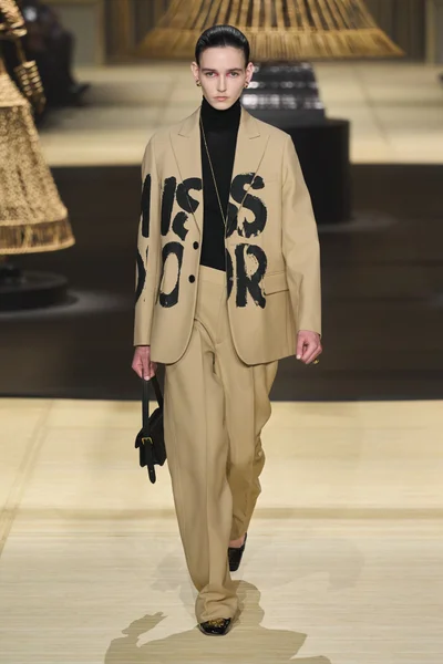 Look 6
